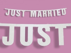 Girlanda Just married